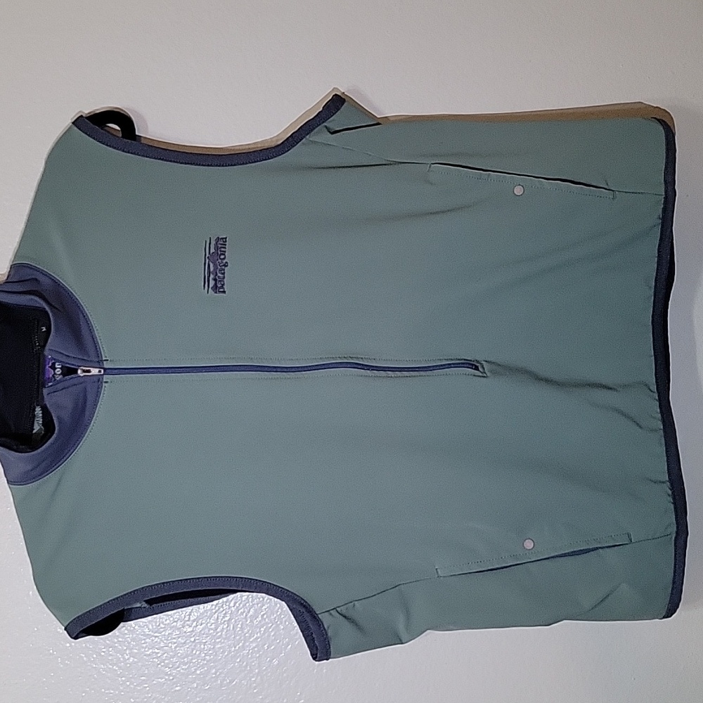 Patagonia Two-Tone Green and Gray Half zip Vest SIZE M Vintage